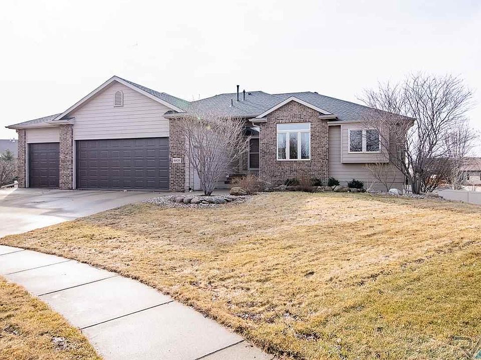 1st image of 6808 S Braxton Cir