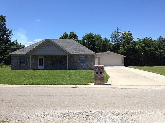 2nd image of 13802 Bohannon Ave