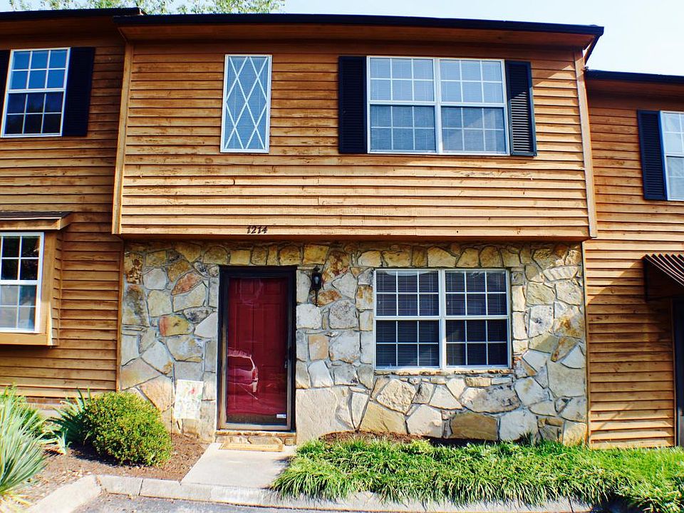 1st image of 1214 Crest Brook Dr