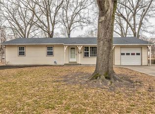 8818 Lowell Ave, Overland Park, KS 66212