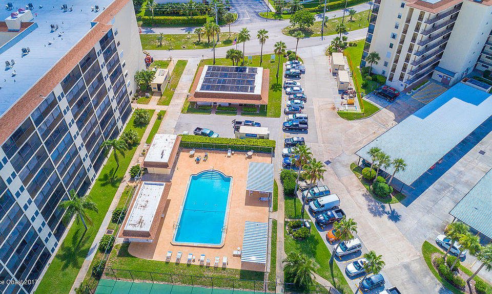 1st image of 520 Palm Springs Blvd APT 203