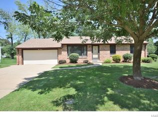 114 Ivy Ct, Ballwin, MO