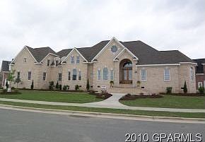 2nd image of 3111 McLaren Ln