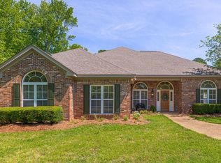 1170 Windsor Ln, Raymond, MS 39154