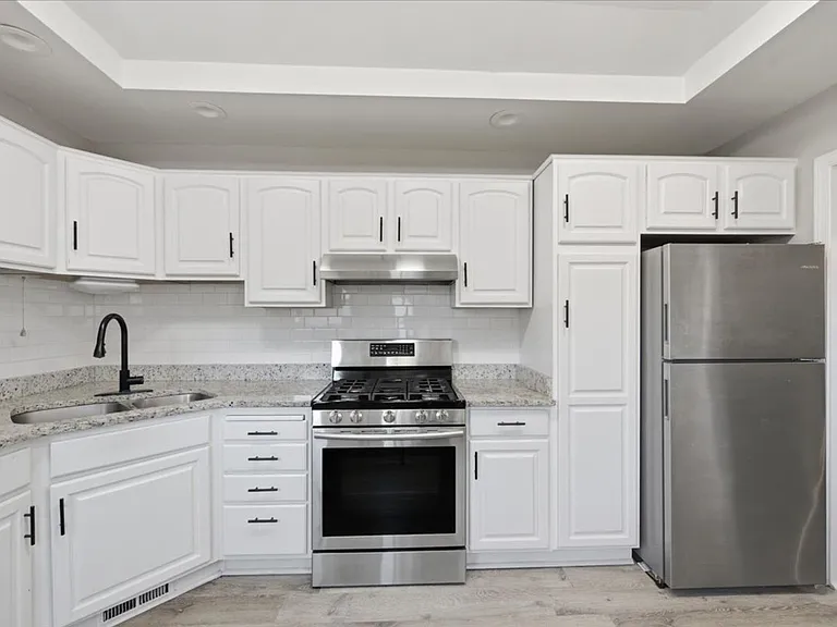 3057 Dawson St — Photo 8