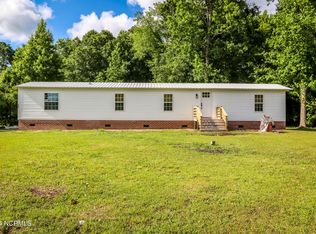 502 E Branch Dr, Newport, NC 28570