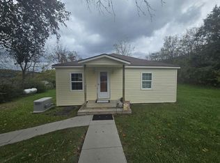 290 Roma Rd, North Tazewell, VA 24630