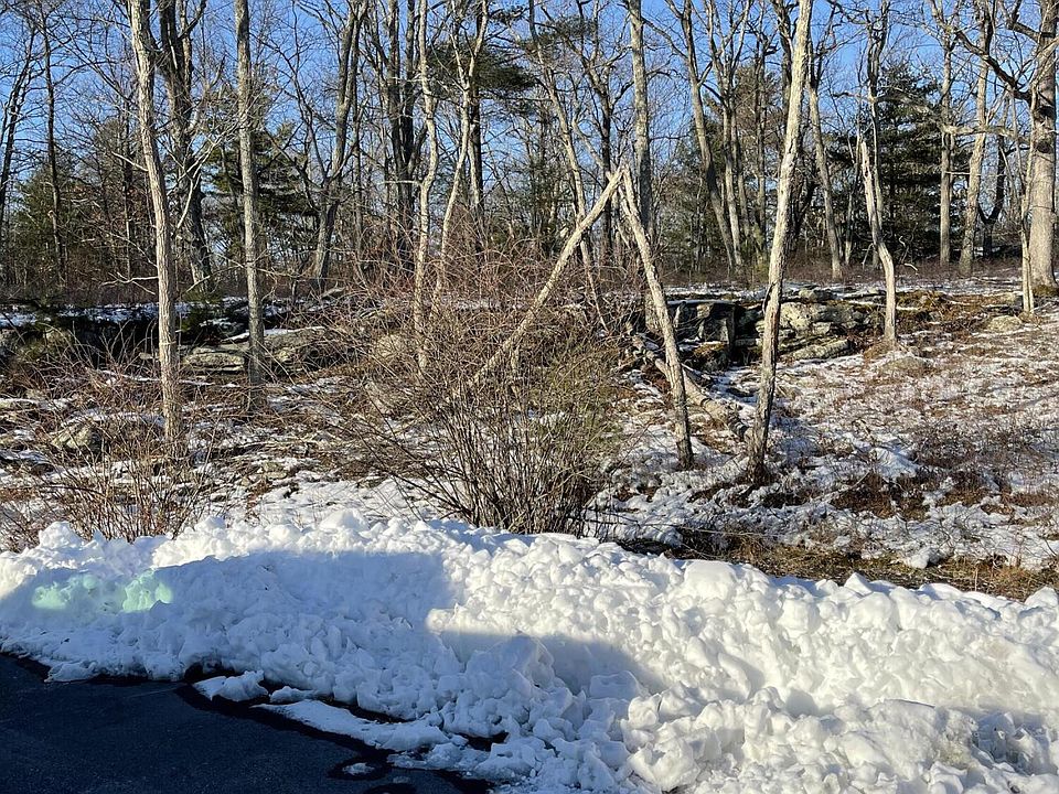 2nd image of 35 Woodale Dr