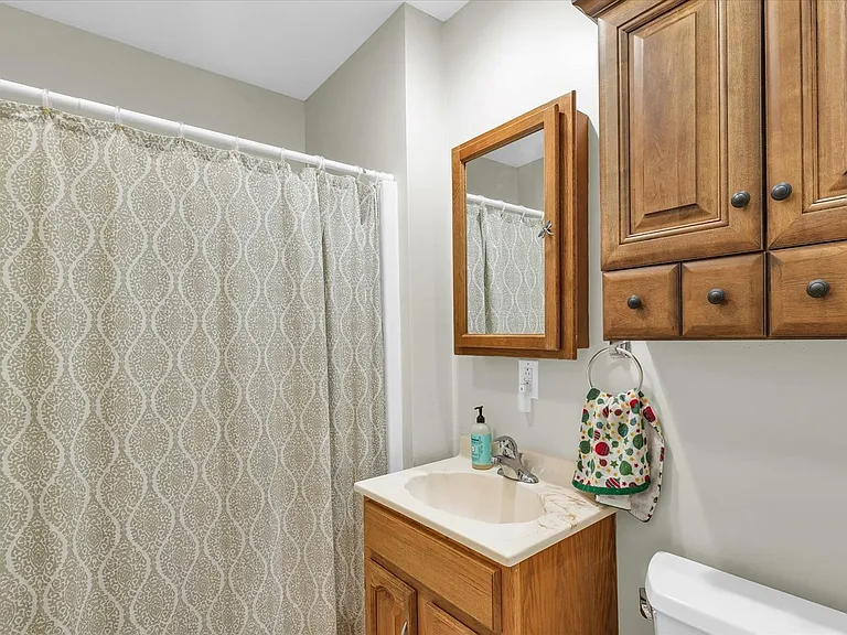 1705 Lake Shore Dr — Photo 36