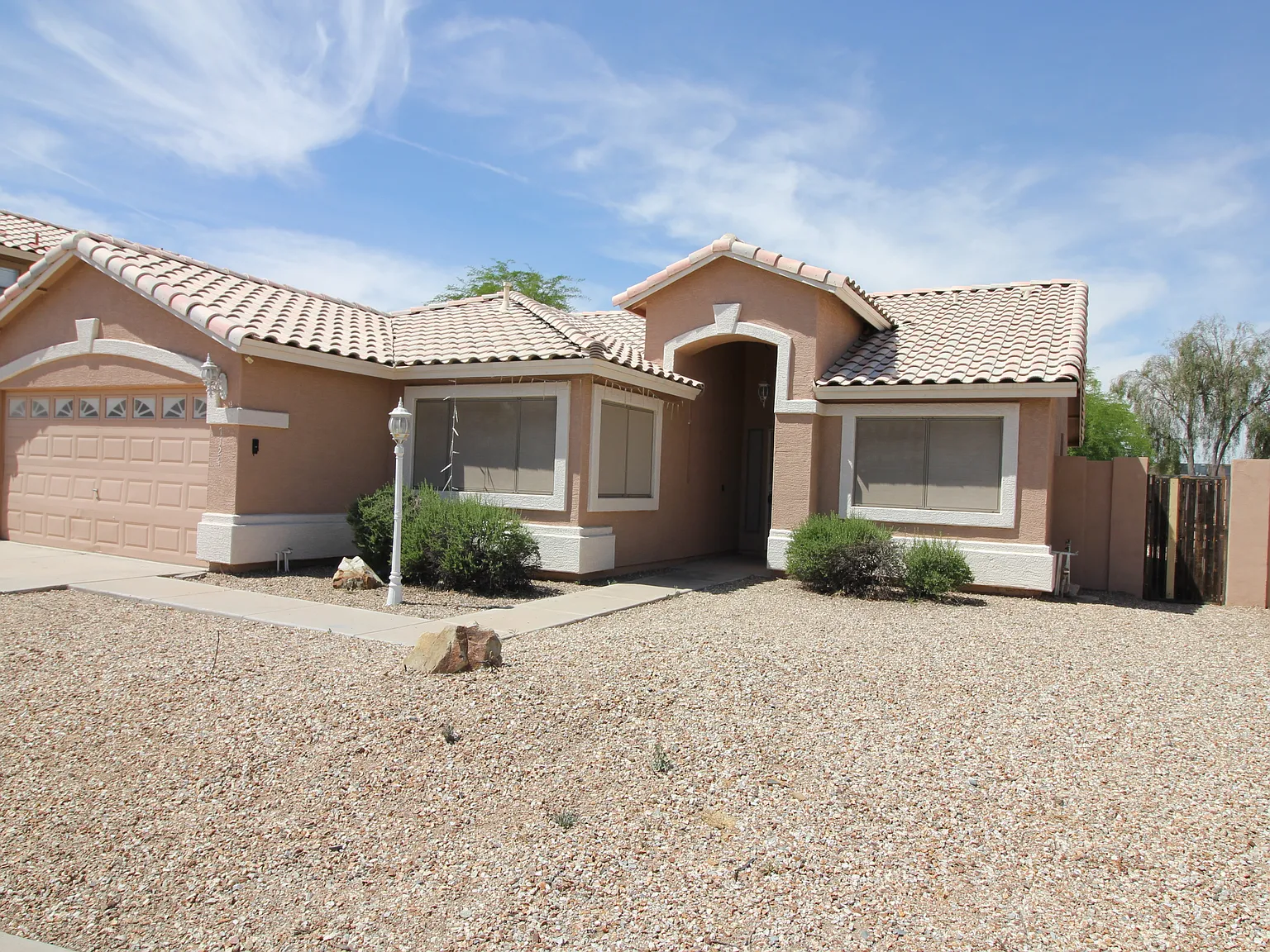 3 bed, 1549 sqft, $1,900 — Photo 2