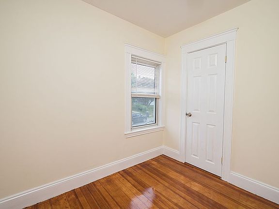 4th image of 28 Bedford St