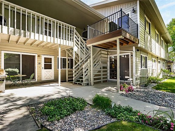 2nd image of 2820 Oakland Dr Unit 20