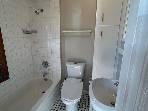 5th image of 1520 Steele St #D