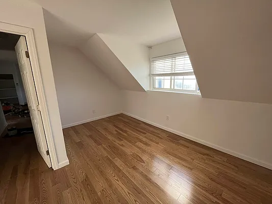 Rented by John R. Real Estate | media 5