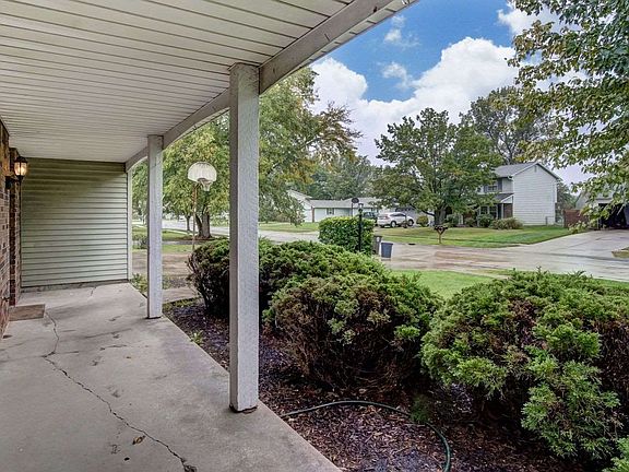 5th image of 3902 Willshire Ct