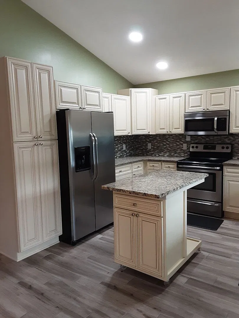 3 bedroom 2 bath Myrtle Beach home in Bent Oak Estates — Photo 4