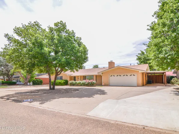 809 7th St, Wolfforth, TX 79382