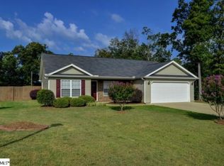 407 Mandys Meadow Dr, Inman, SC 29349
