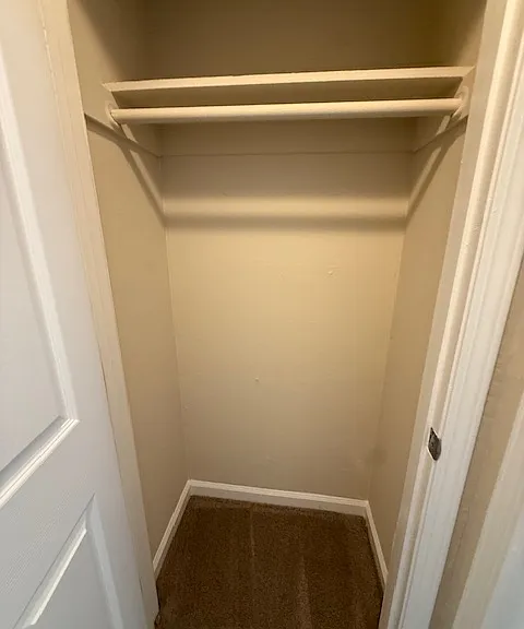 Capitol Ave Apartments — Photo 17