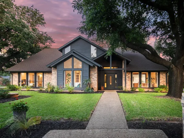 5200 Links Dr, Waco, TX 76708