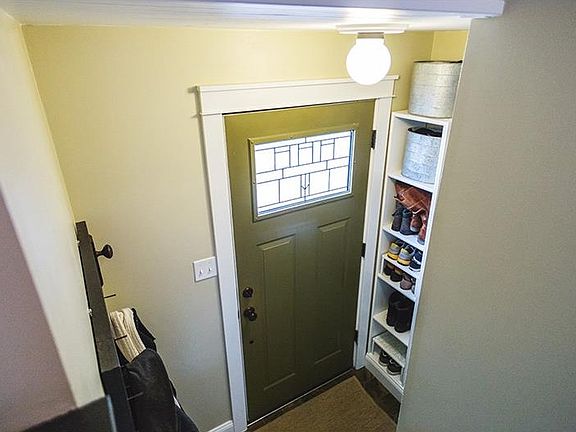 2nd image of 323 Parkwood Dr