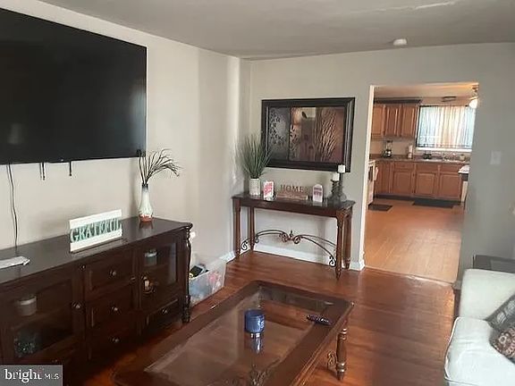4th image of 52 W Wyomissing Ave #1