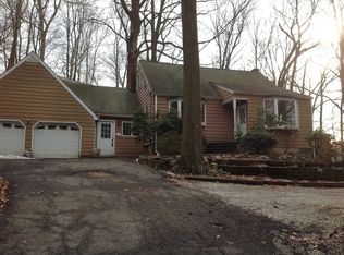 557 Pines Lake Dr W, Wayne, NJ 07470