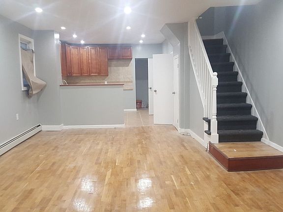 4th image of 13243 142nd St