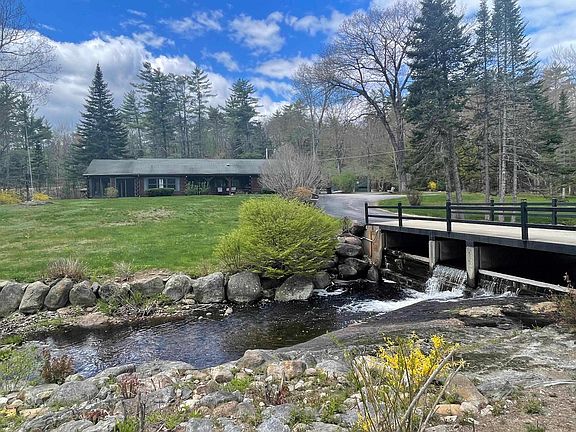 3rd image of 27 Evergreen Valley Road