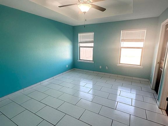 5th image of 4408 Comanche Dr