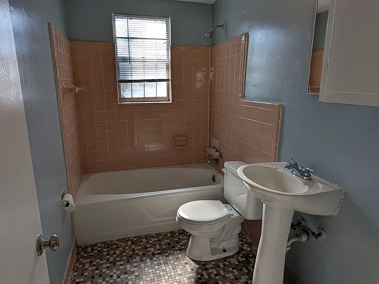 1008 15th Pl SW #C — Photo 10