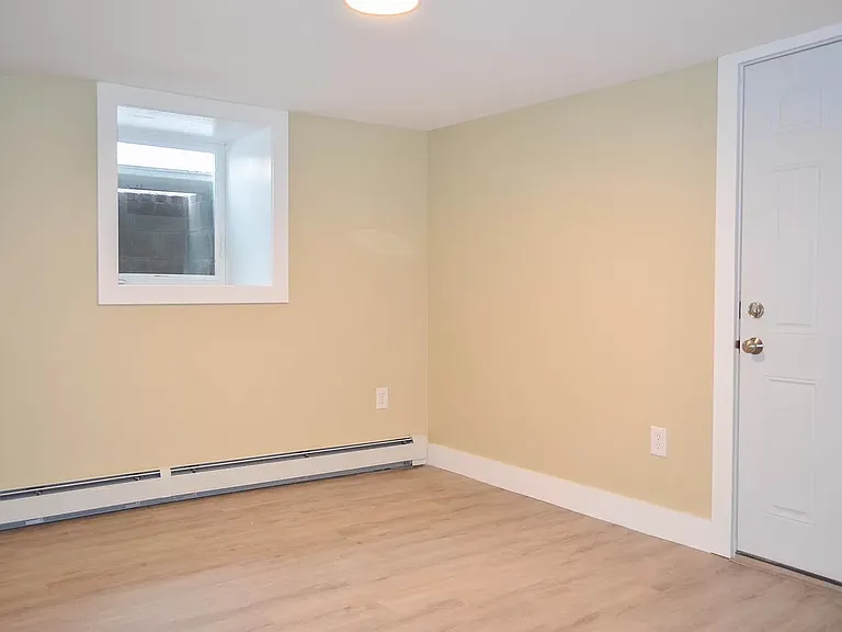 15 Cumberland Ave #5 — Photo 8