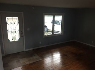 330 NW Lincoln St, Melvern, KS 66510