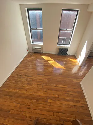 Rented by Bond New York | media 3