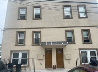11 Andrews St #2, Staten Island, NY 10305