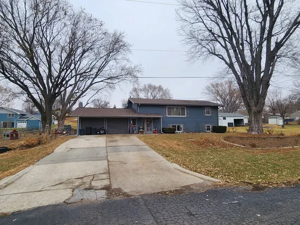 21862 Green Valley Ave, Council Bluffs, IA 51503