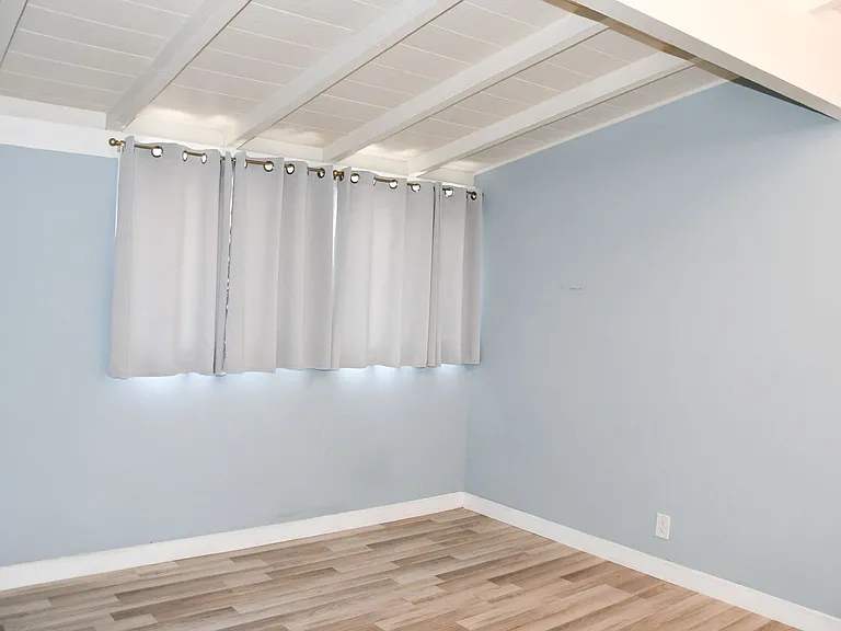 2432 W Transit Ave — Photo 27