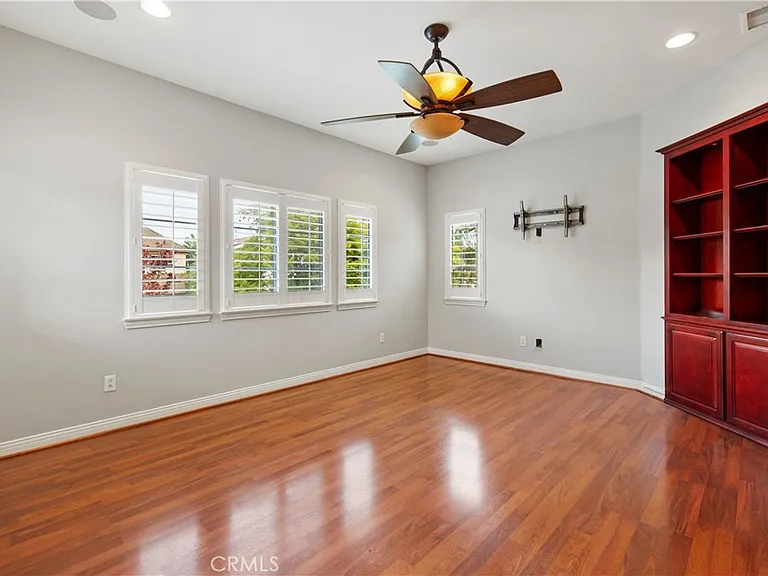 1 Bower Ln — Photo 6