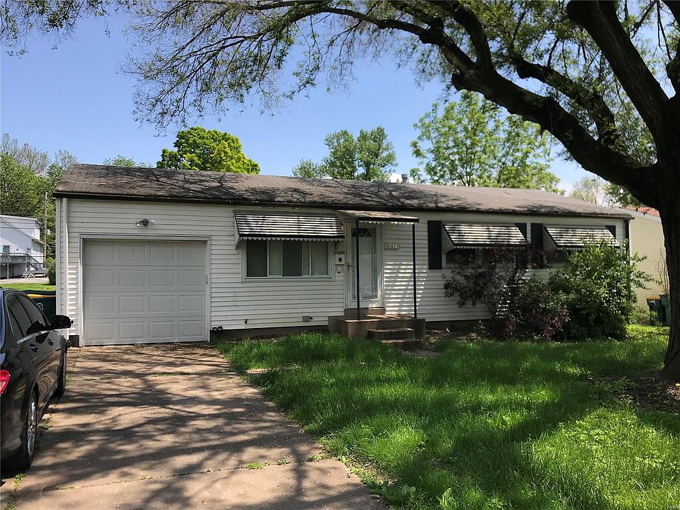 1st image of 9712 Gloucester Dr