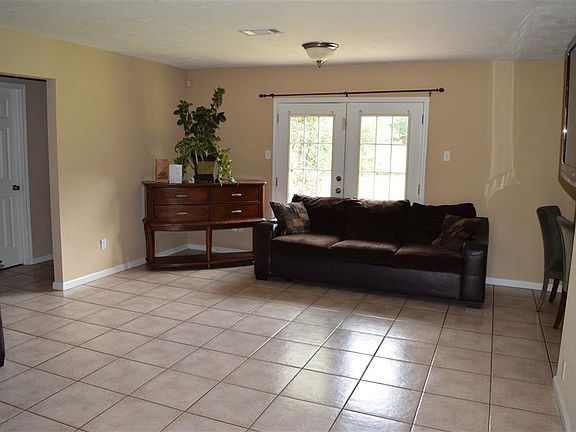 4th image of 2055 Ammie St