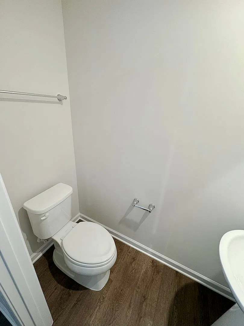 Gorgeous, 3-Bedroom Home with Modern Finishes in Richmond! — Photo 4