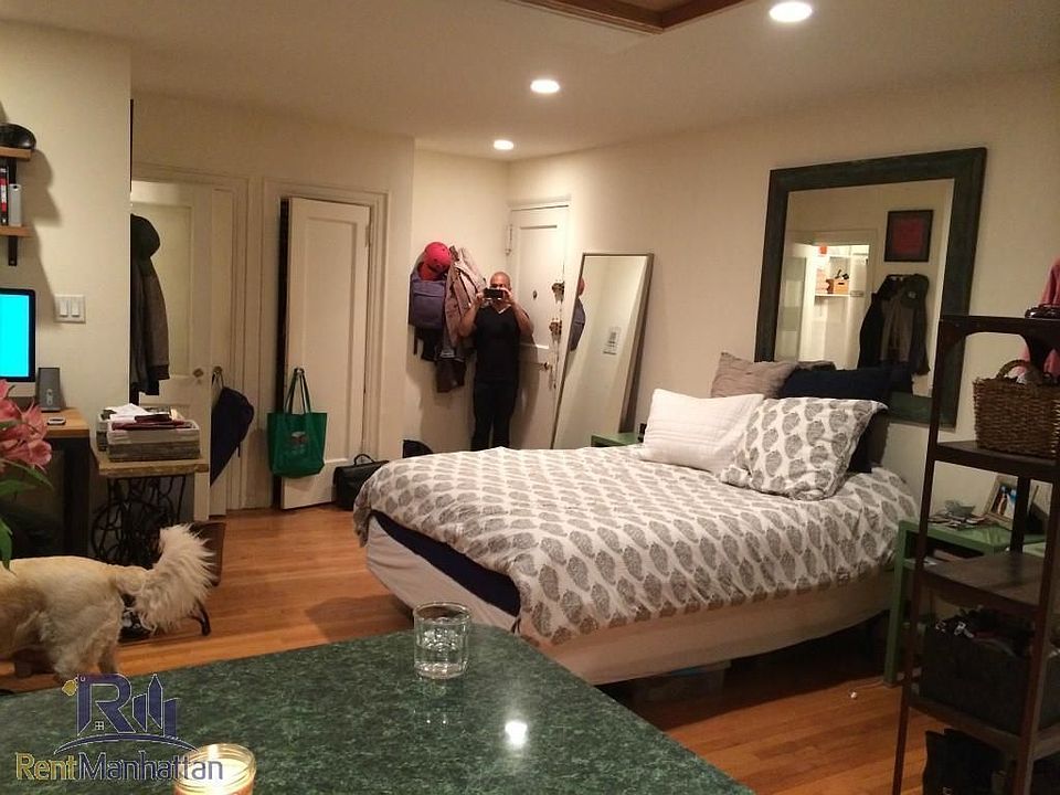 1st image of 76 Carmine St APT 3