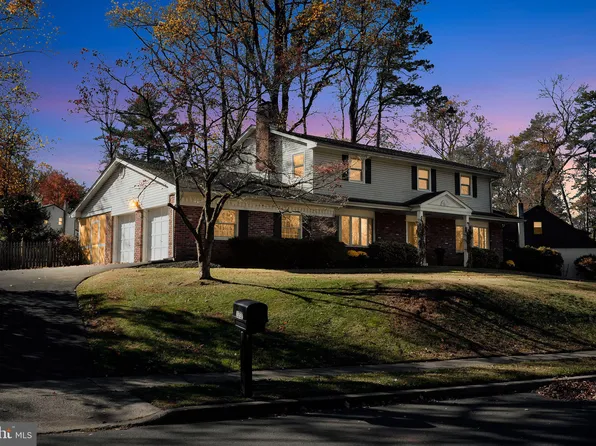 1237 University Dr, Yardley, PA 19067