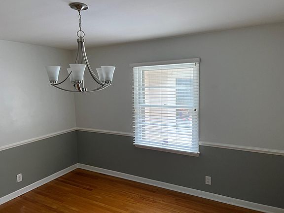 4th image of 1120 Ivy Ln