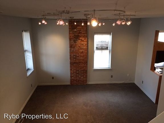 3rd image of 1909 S 8th St #B