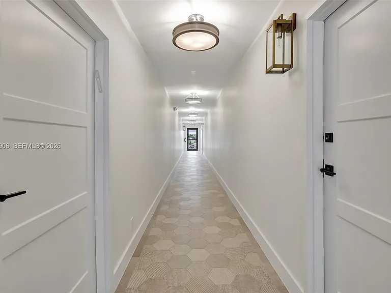 5980 SW 40th Ave #C — Photo 9