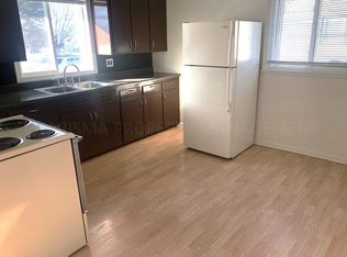 1104 S Bahnson Ave, Sioux Falls, SD 57103