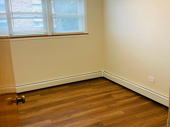 3rd image of 9668 Pacific Ave #Gn