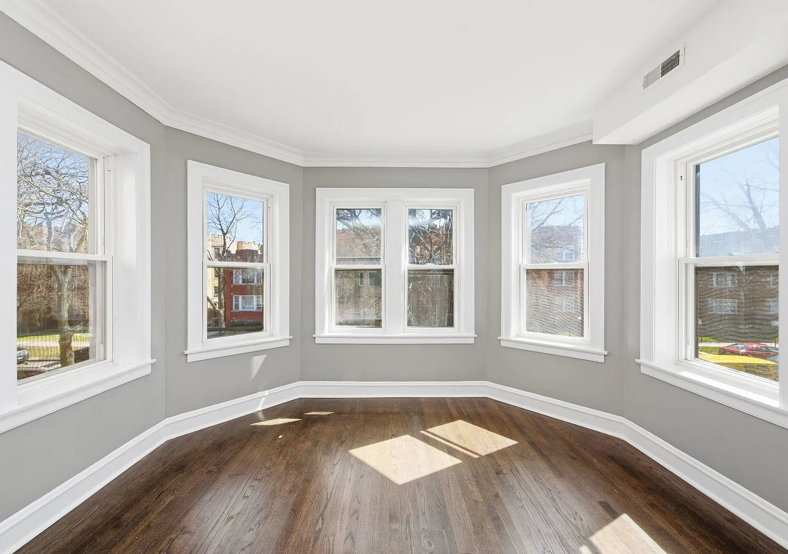 4 bed, 3112 sqft, $2,300 — Photo 4