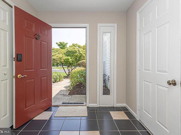 4th image of 604 Cedar Hollow Dr